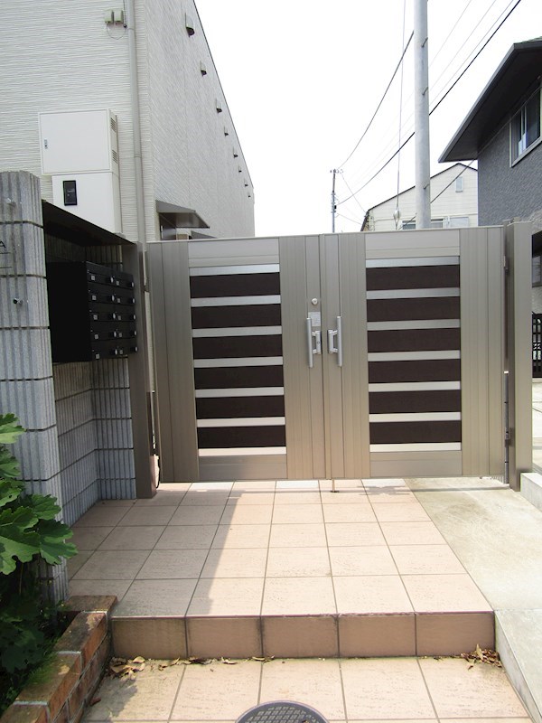 エルスタンザ喜多見 エントランス