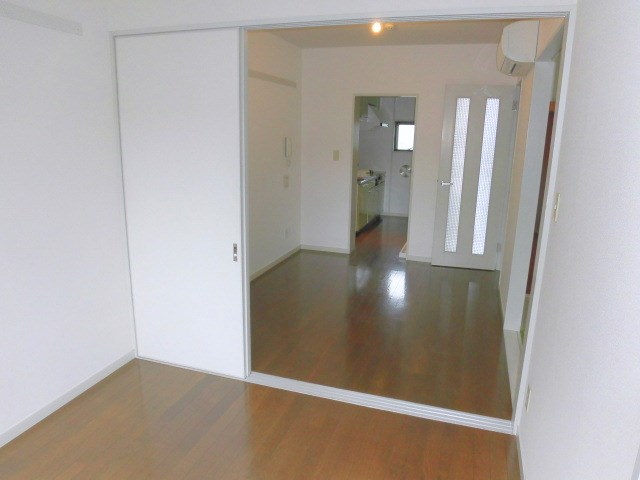 アーバン祖師谷 別部屋の参考写真です