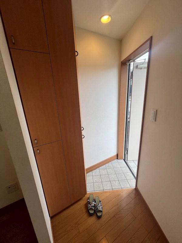 上祖師谷4丁目戸建 玄関